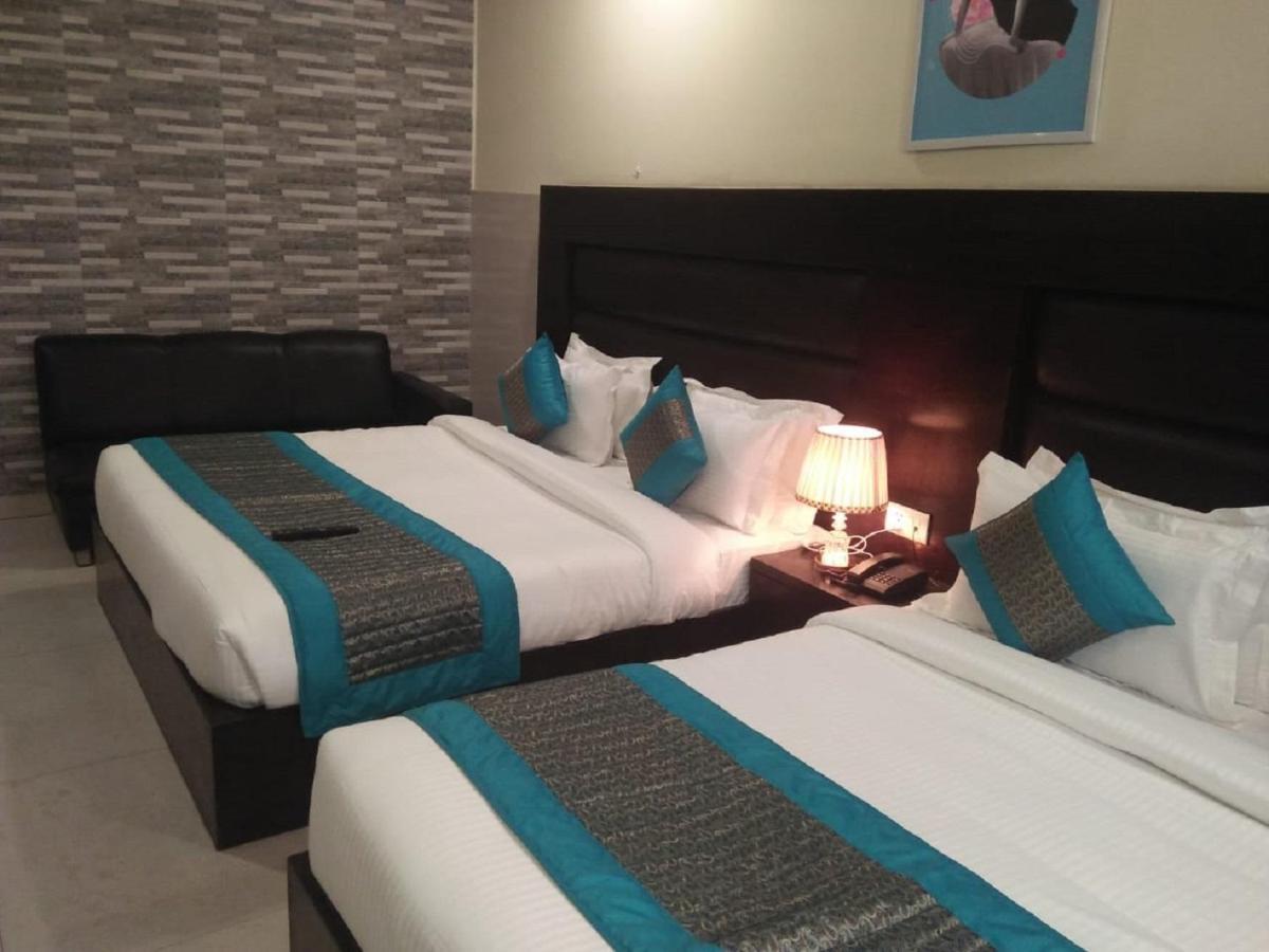 Vivah Residency Hotel Nueva Delhi Exterior foto
