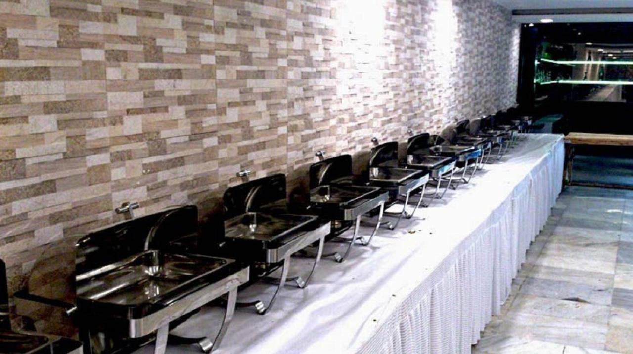 Vivah Residency Hotel Nueva Delhi Exterior foto